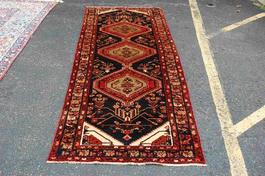 C 1930s ANTIQUE PERSIAN LILIHAN RUG 3'6" x 9'10" MANY (1 of 9)