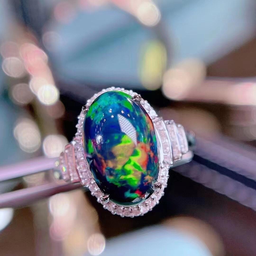 18K White Gold 5.05ct Opal & Diamond Ring (1 of 6)