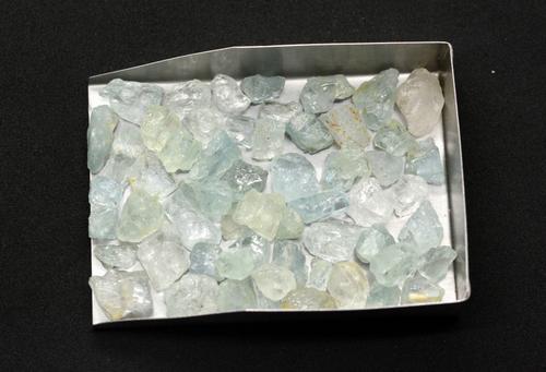 200 Carat Top Quality Natural Rough Aquamarine Crystal (1 of 2)