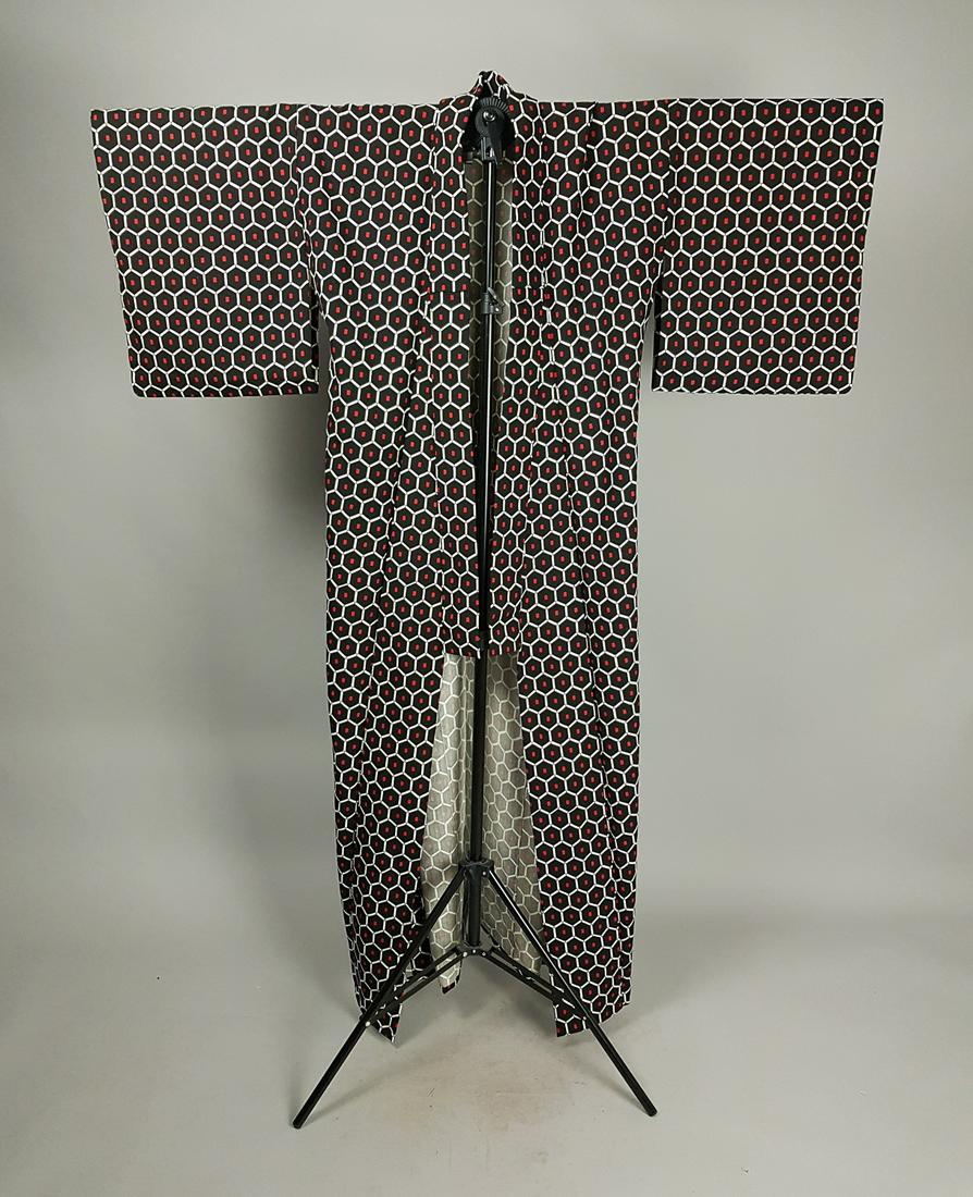 BLACK RED COTTON KIMONO (1 of 6)