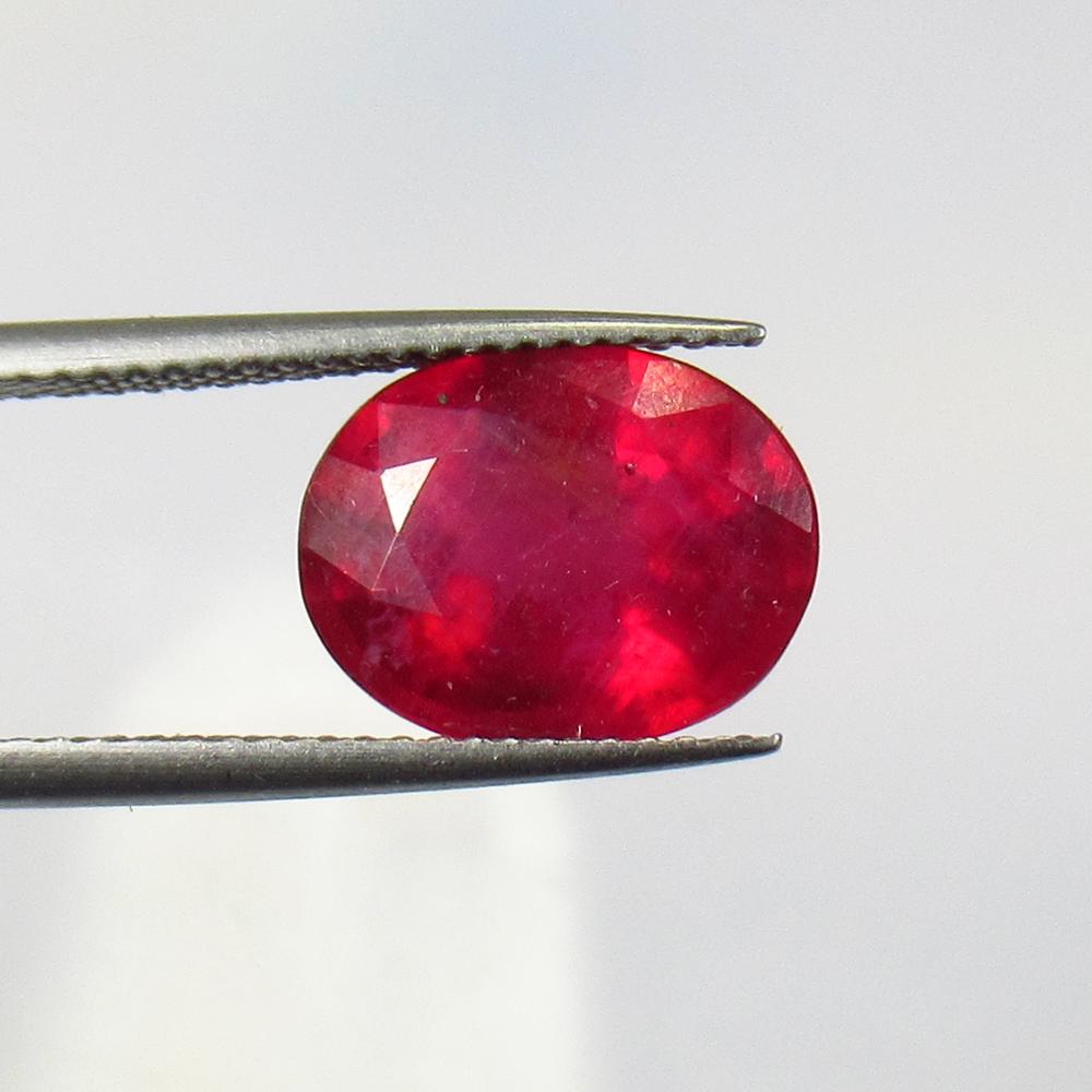 5.02 Ct Natural Mozambique Red Ruby Oval Cut (1 of 3)