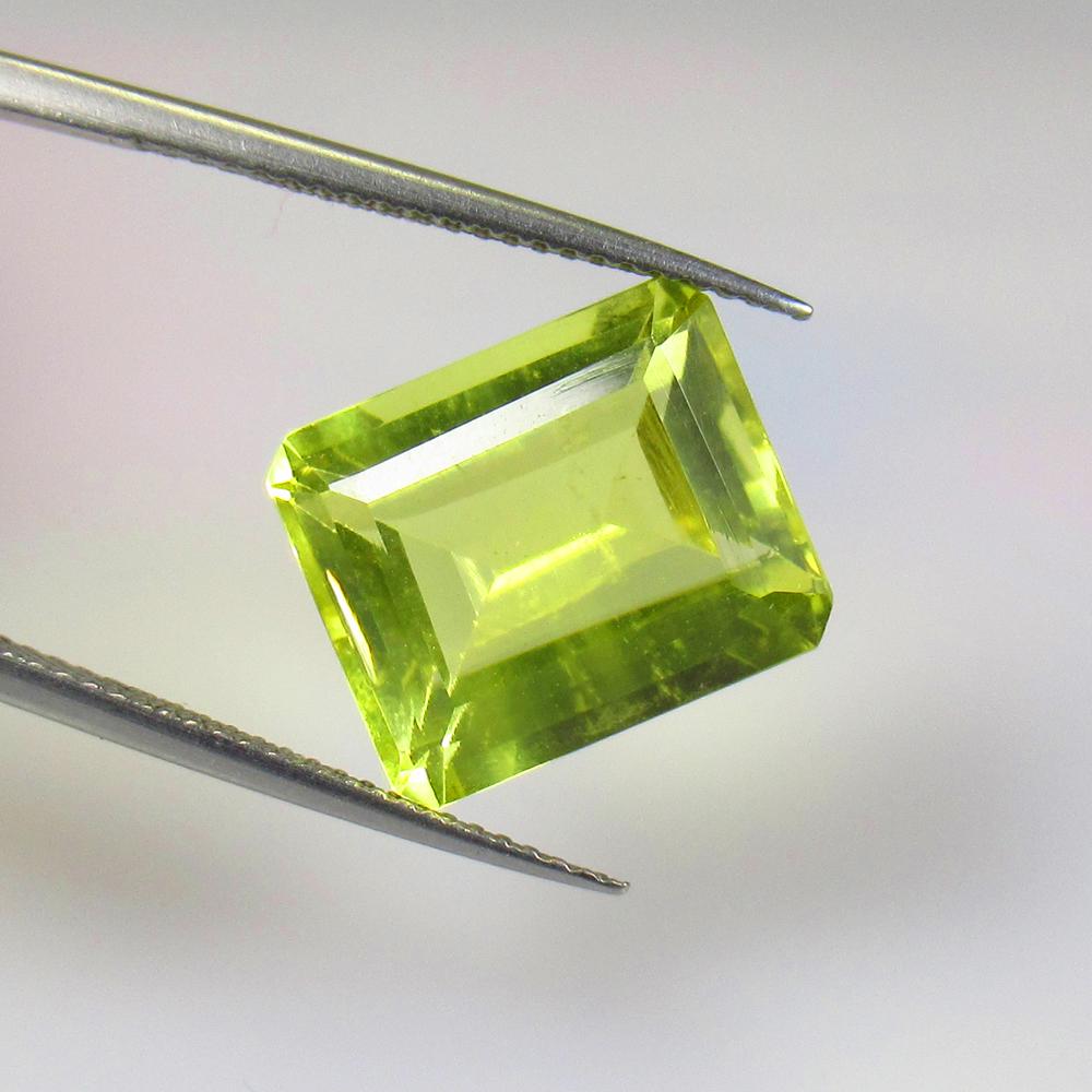 9.03 Ct Natural Lemon Quartz Octagon Cut: No Reserve! Title: 9.03 Ct Natural Lemon Quartz Octagon Cut Stone Clarity: VVS Gemstone: Natural Lemon Quartz Carat Weight: 9.03 Size/Dimension: 14.00 x 11.70 x 7.60 mm Additional Information: Good Lu