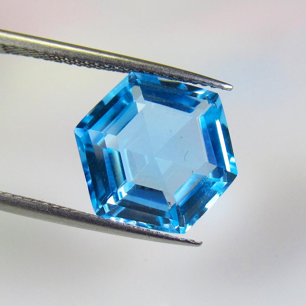 10.34 Ct Natural Blue Topaz Hexagonal Cut (1 of 2)