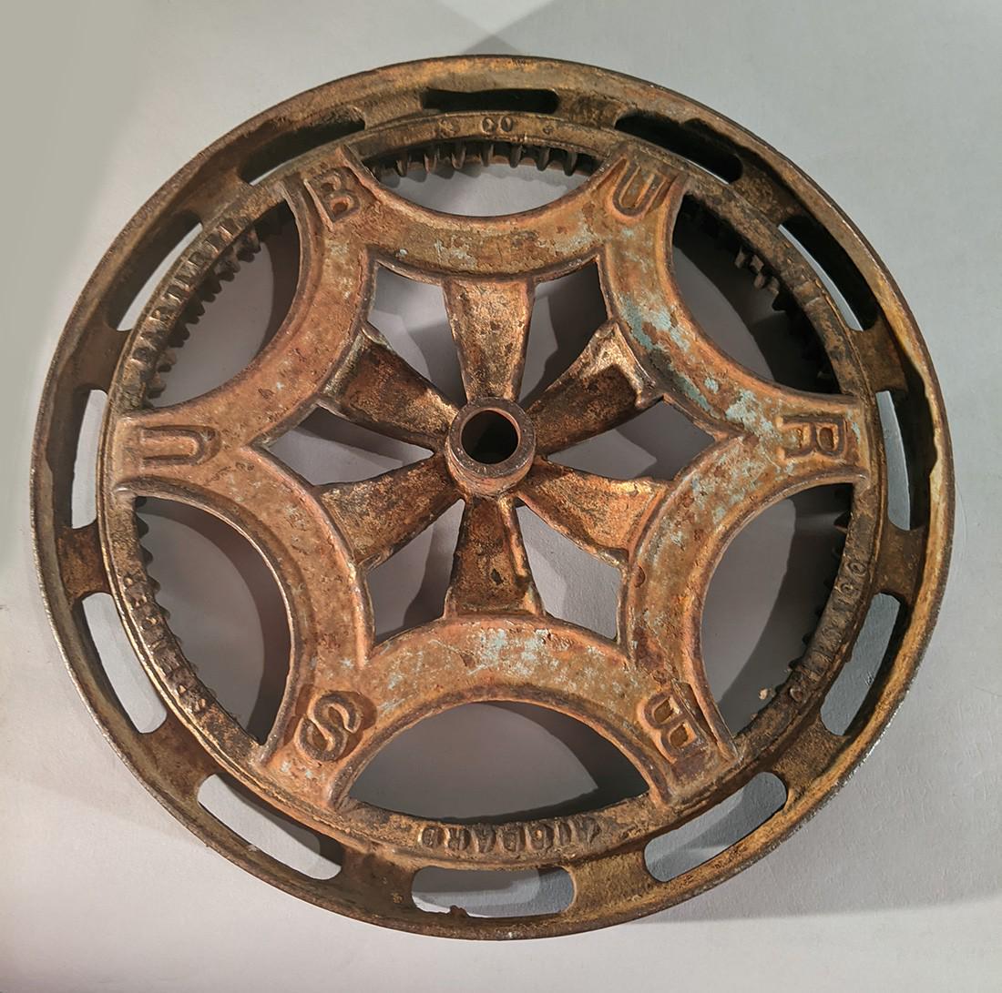 Decorative Iron Cog Wheel (1 of 4)