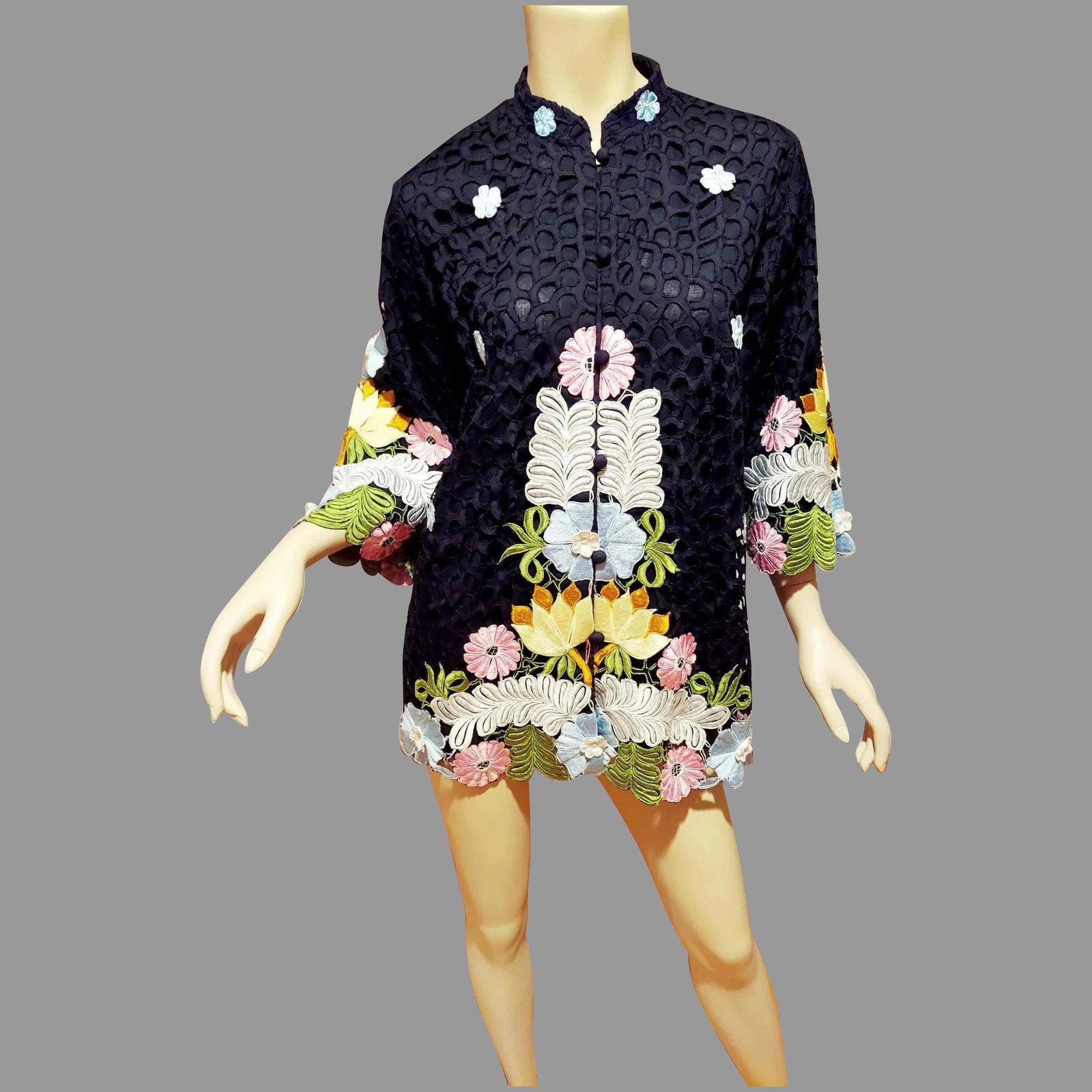 Vtg 1970 Caro of Honolulu Tunic Jacket floral cutout (1 of 7)