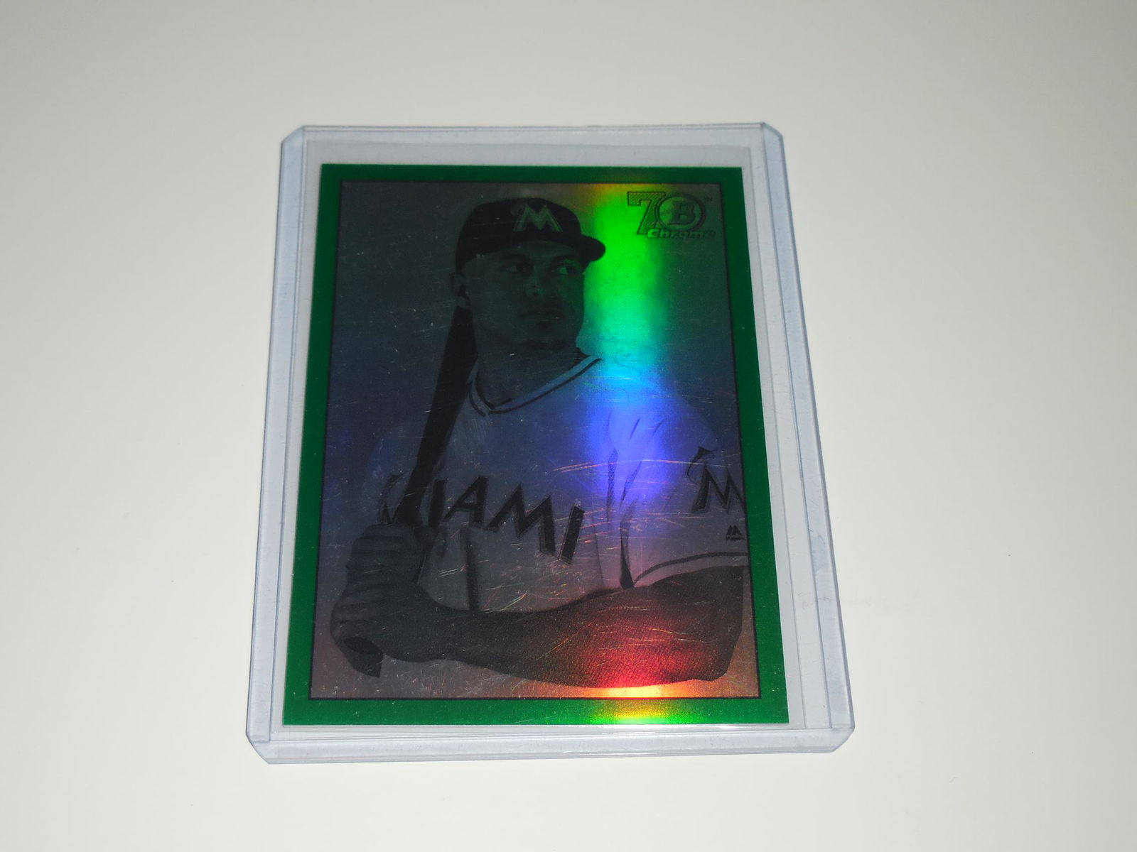 2017 BOWMAN CHROME GIANCARLO STANTON GREEN REFRACTOR (1 of 2)