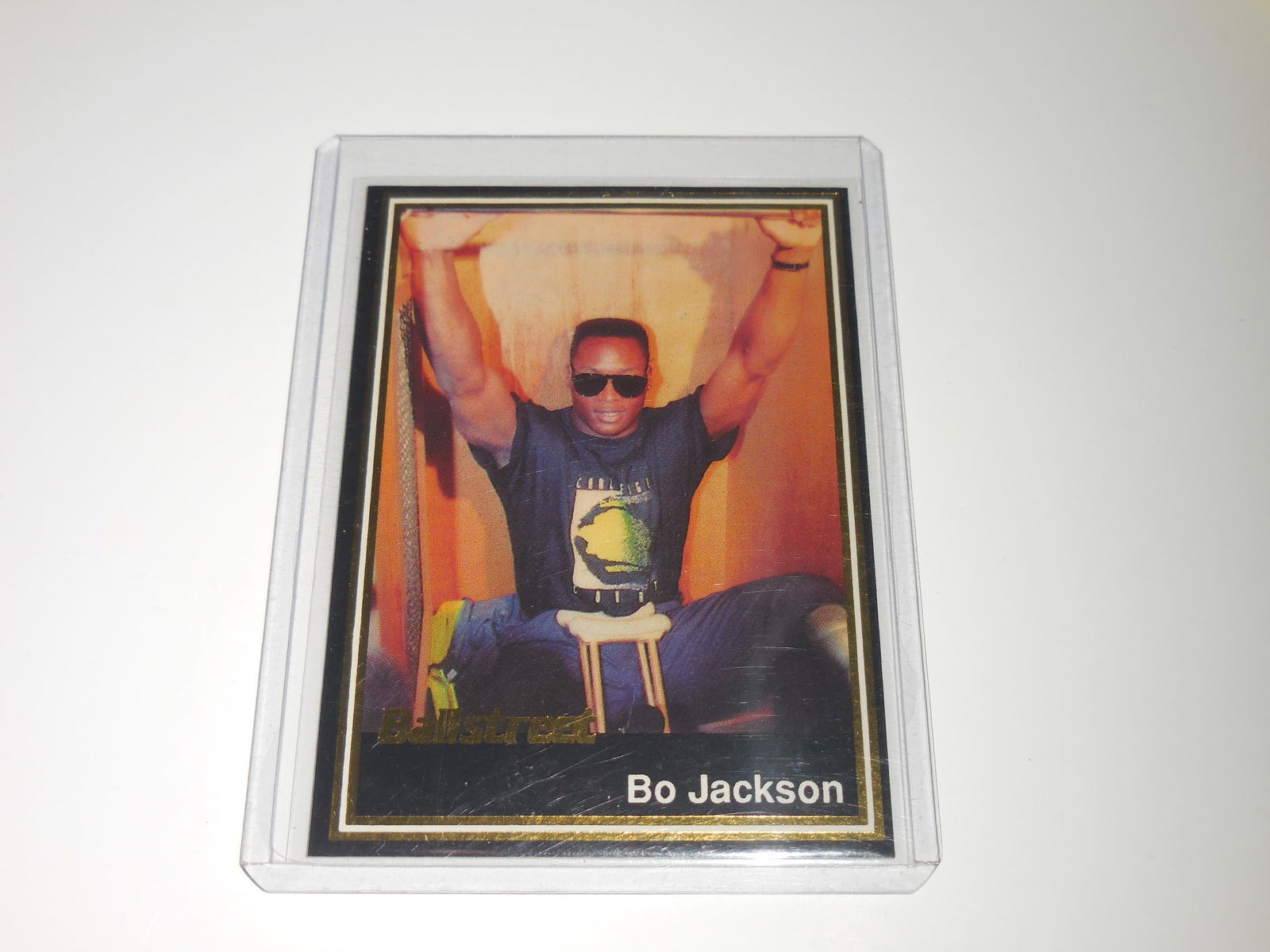 1991 BALL STREET BO JACKSON GOLD BORDER CARD: Title: 1991 BALL STREET BO JACKSON GOLD BORDER CARD Description: APPROXIMATELY NEAR MINT CONDITION WILL SHIP WITH PROTECTIVE SLEEVE AND TOP LOADER. Date/Period: MODERN Reserve: $5.00 Shipping: Domesti