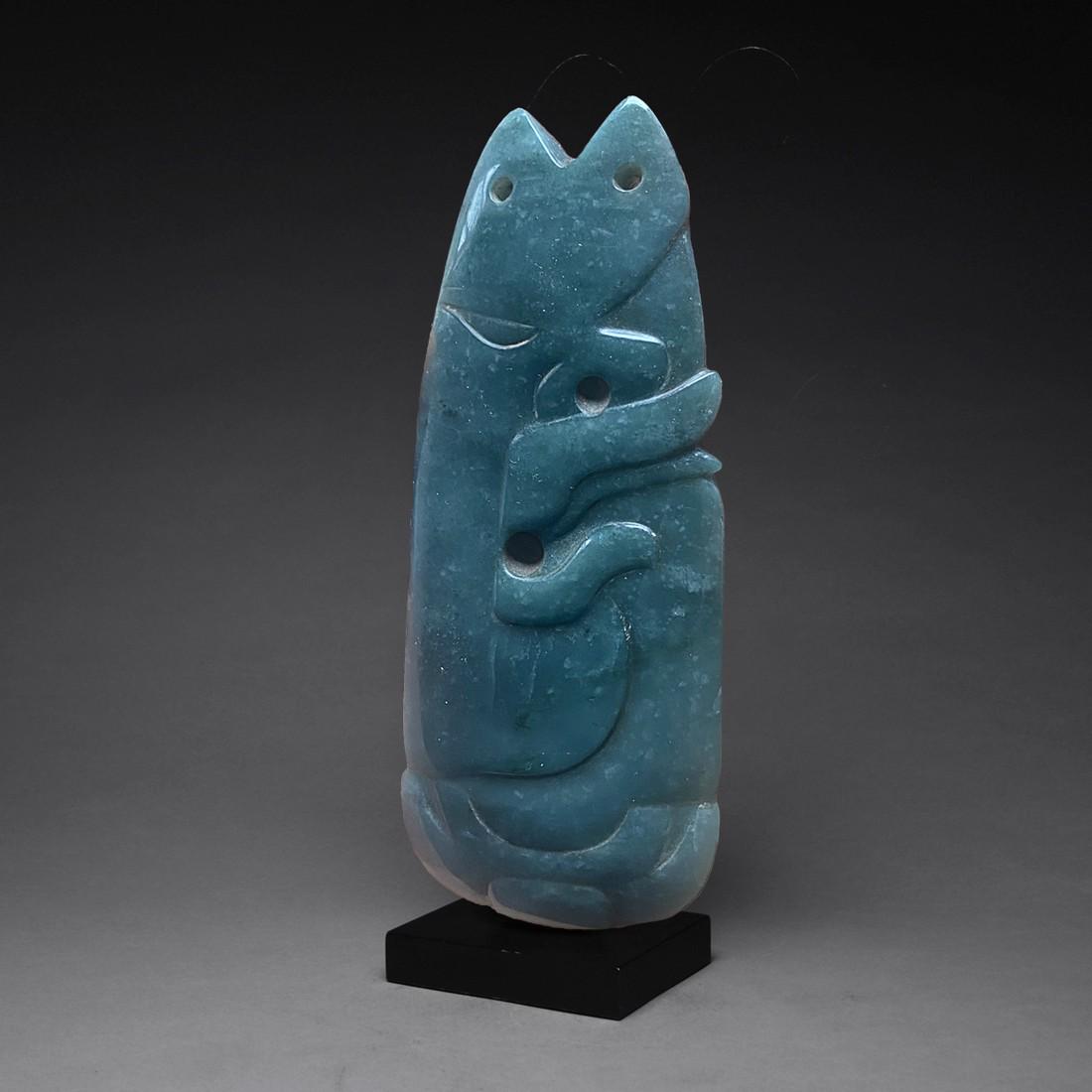 OLMEC BLUE JADE CEREMONIAL CELT (1 of 2)