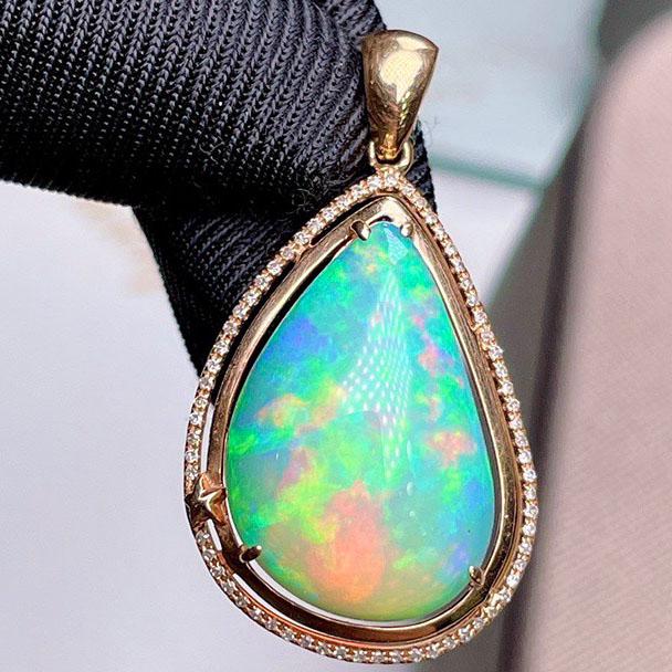 Title: 18K Yellow Gold 7.45ct Opal & Diamond Pendant (1 of 6)