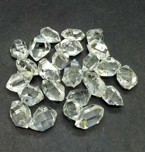 100 Carat Top Quality Double Terminated Petroleum (1 of 4)