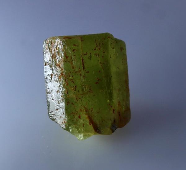 Natural & unheated~ Green Beryl Crystal: No Reserve! Title: Natural & unheated~ Green Beryl Crystal Color: Green Gemstones: Crystal Carat Weights: 22.20 Cts Size/Dimensions: 18x12x12 mm Shipping: Domestic: Flat-rate of $7.00 to anywhere with