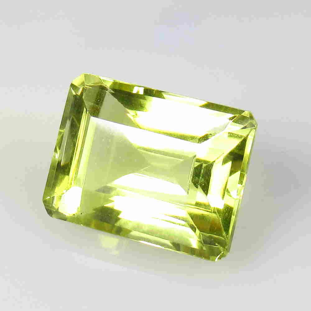 12.18 Ctw Natural Lemon Quartz Octagon Cut: No Reserve! Title: 12.18 Ctw Natural Lemon Quartz Octagon Cut Stone Clarity: VVS Gemstone: Lemon Quartz Carat Weight: 12.18 Size/Dimensions: 15.20 x 11.50 x 9.50 mm Additional Information: Good Luster