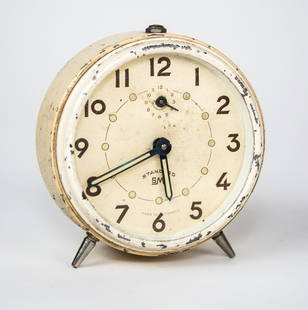 French white Art Deco alarm Clock SMI France: French Art Deco white alarm clock , maker SMI France ,Société Méridionale d'Industrie, Marseille, France. T , not working condition , good for decorative purpose ot to refurbished with an