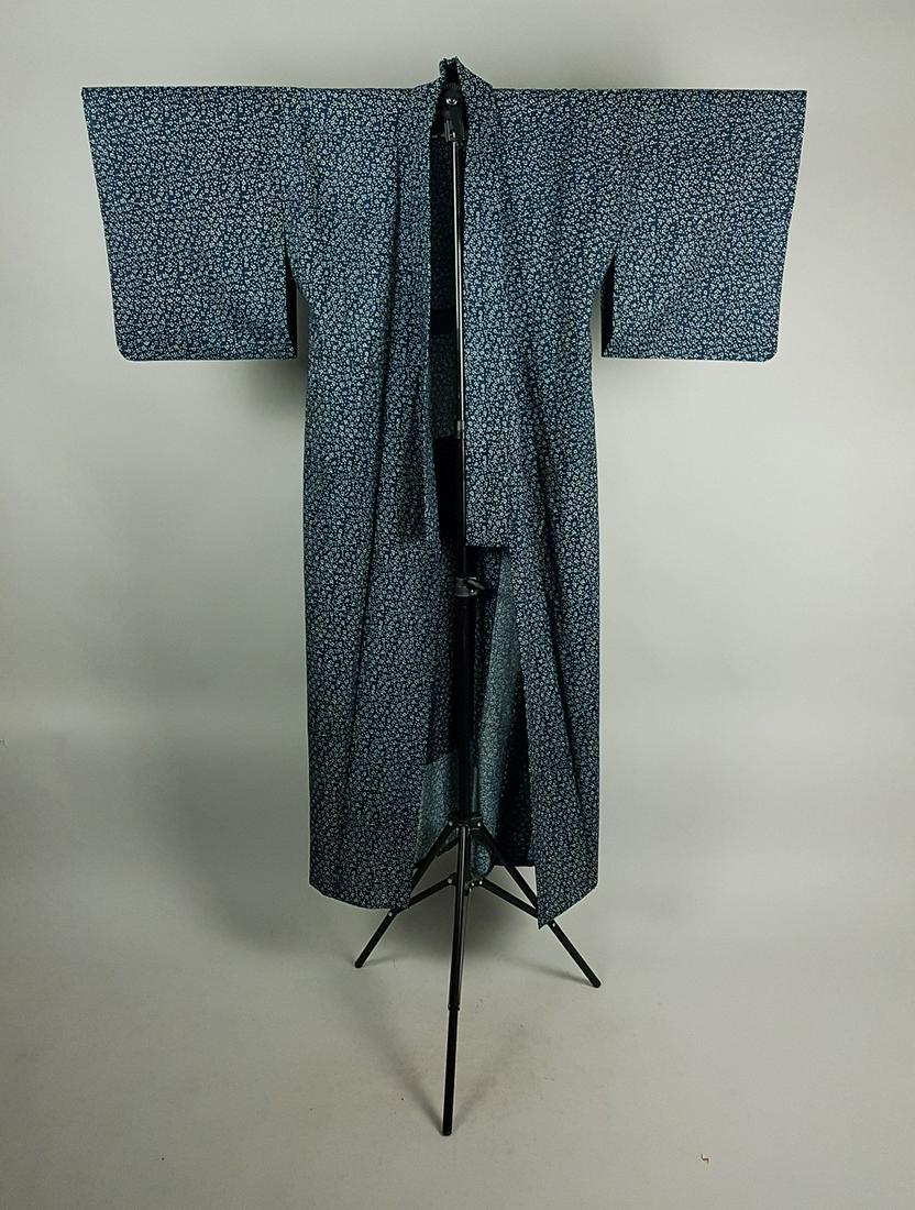 NAVY LINEN FLORAL KIMONO (1 of 5)