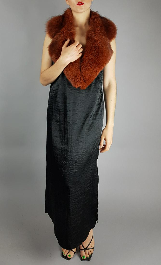 DYED BLUE FOX FUR COLLAR: Title: DYED BLUE FOX FUR COLLAR Dimensions: Length from collar:50cm; 19.69 in; Shoulder length: 35cm; 13.78in; Arm Length: 0cm; 0 in; Chest size ( pit to pit x2 ):0cm; 0 in; closed hem:0cm: 0 in; Desc