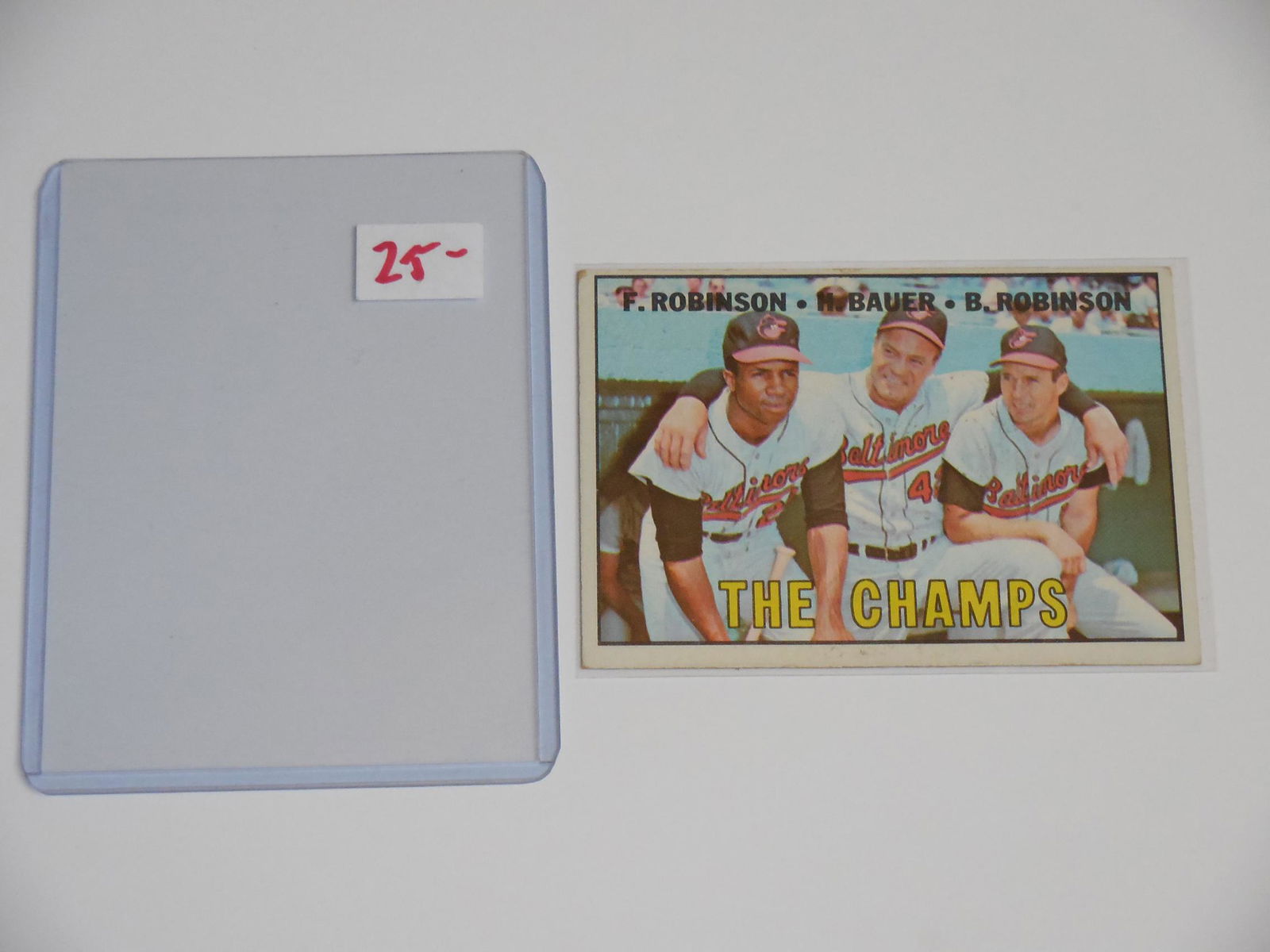 1967 TOPPS BASEBALL #1 THE CHAMPS BALTIMORE ORIOLES (1 of 2)