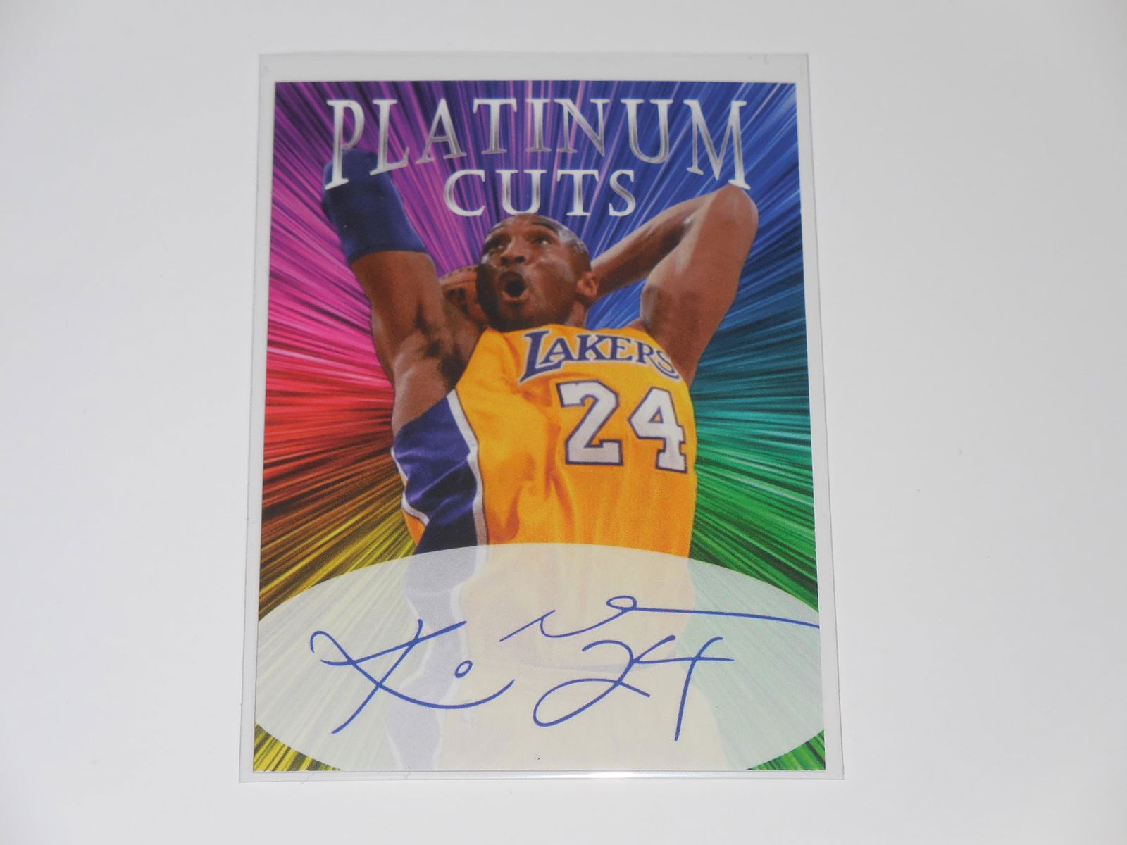 ACEO KOBE BRYANT PLATINUM CUTS FACSMILE AUTOGRAPH (1 of 2)