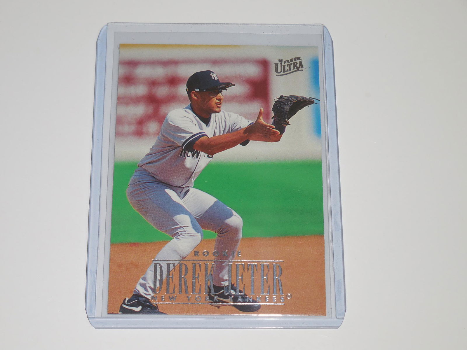 1996 FLEER ULTRA DEREK JETER ROOKIE CARD (1 of 2)