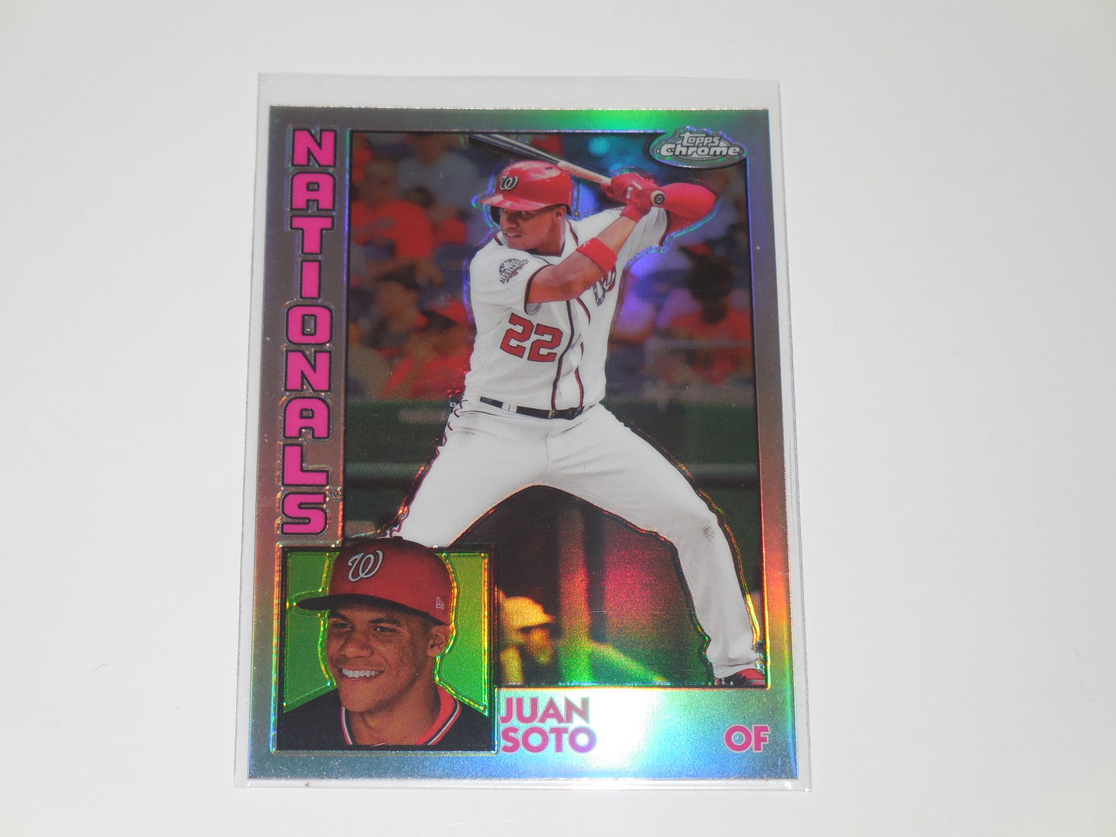 2019 TOPPS CHROME JUAN SOTO 1984 VARIATION REFRACTOR (1 of 2)
