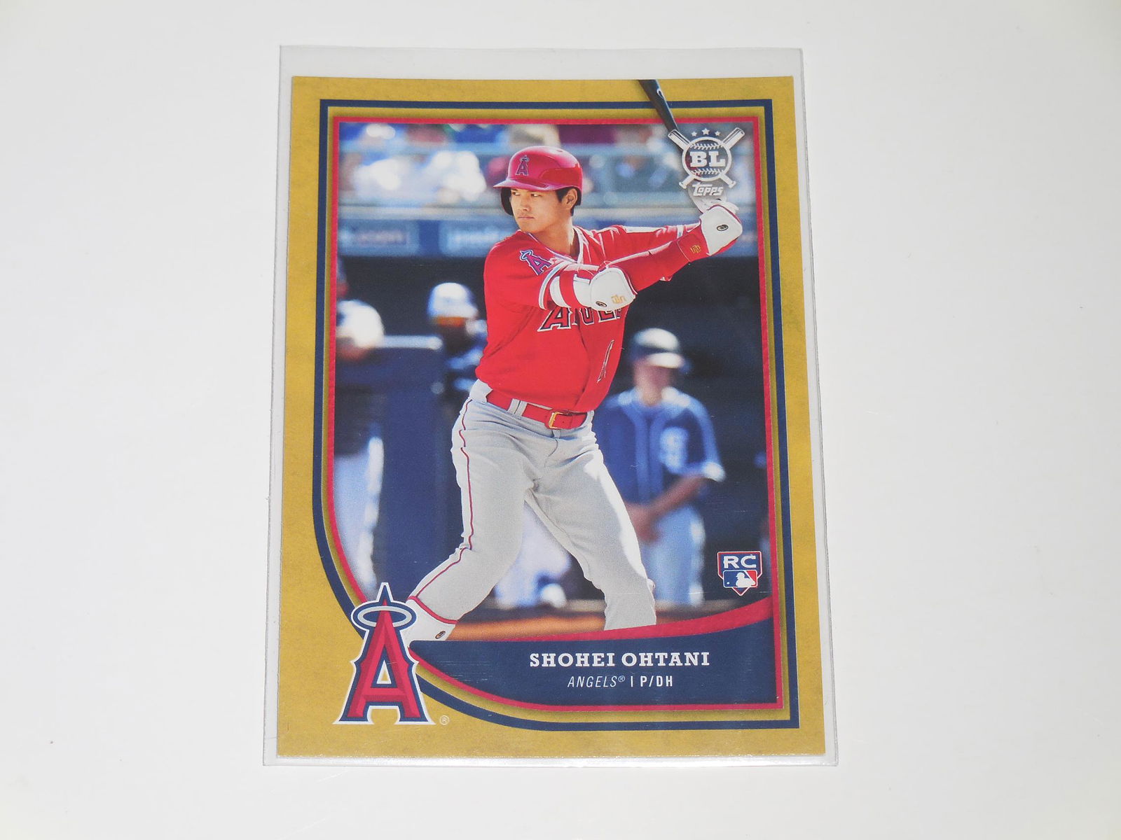 2018 TOPPS BIG LEAGUE SHOHEI OHTANI GOLD ROOKIE CARD (1 of 2)
