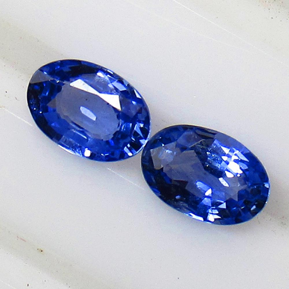 1.10 Ctw Natural Ceylon Blue Sapphire Oval Pair: Title: 1.10 Ctw Natural Ceylon Blue Sapphire Oval Pair Stone Clarity: VVS Gemstones: Sapphire Size/Dimensions: 1.1 Carat Weights: 6.10 x 4.10 x 2.80 mm / 2 Pc's Additional Information: Top Quality Lus