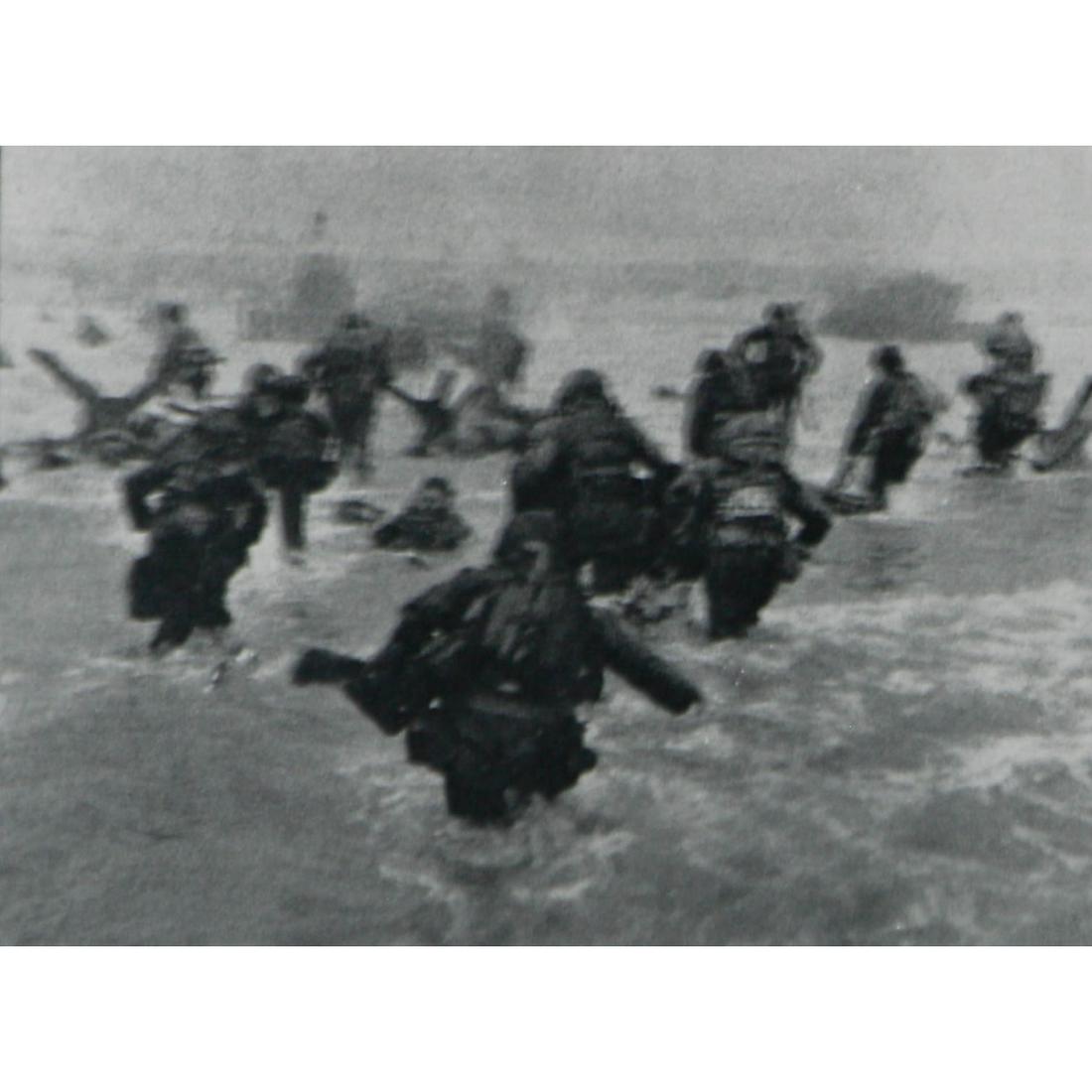 ROBERT CAPA - D-Day, Omaha Beach (1 of 1)