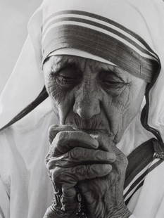 PAUL RICHARDS - Mother Teresa, Tijuana, Mexico, 1988: Artist: Paul RichardsTitle: Mother Teresa - Humanitarian, Tijuana, Mexico, 1988Medium: Photo Litho, 2003, ChinaDimensions: 6.9x9.2"Description: Heat Wax Mounted on 8.5x11" Conservation BoardArtist