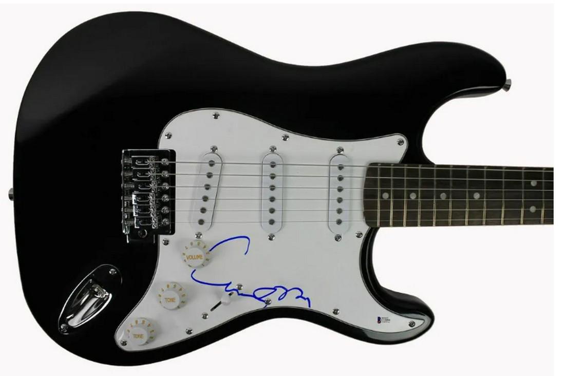 ***Fleetwood Mac - Authentic Collectable*** Christine: Beckett Authentication Card & Number Included. This guitar was behind glass, it's in new/perfect condition. This Fleetwood Mac item is in the Beckett database. Christine McVie Fleetwood Mac Authentic 