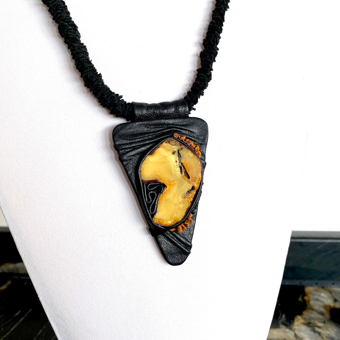 Stunning Vintage Amber Earrings and Necklace set (1 of 11)