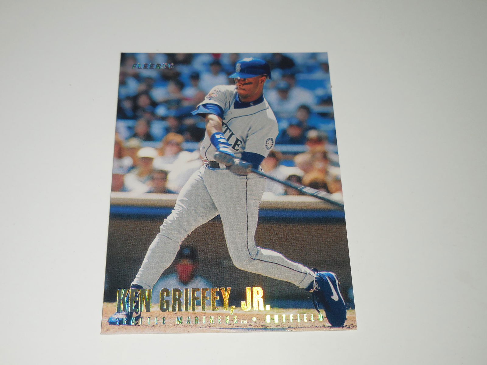 1996 FLEER #238 KEN GRIFFEY JR RARE TIFFANY (1 of 2)