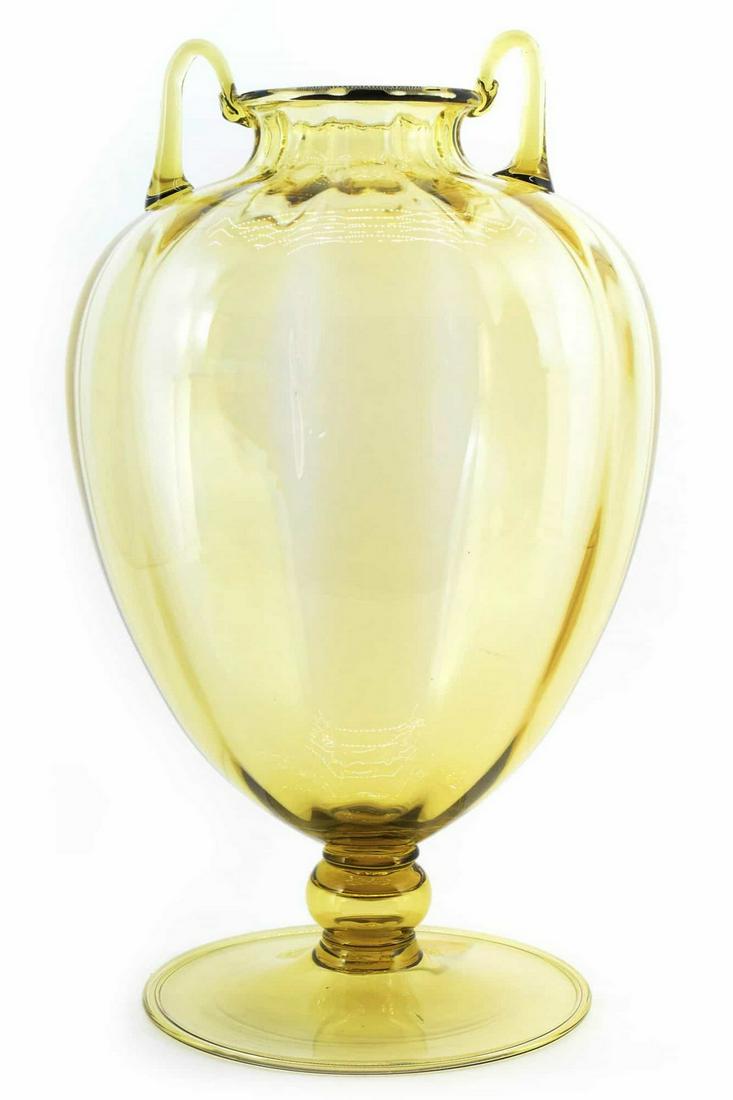 Vittorio Zecchin - Top Vintage Murano Glass vase: Title:Vittorio Zecchin - Top Vintage Murano Glass vase Veronese Maker:Vittorio Zecchin - Pauly & C. Origin:Murano Date: 1930 Material: glass Dimensions: 31 x 18 cm 840 grams Description: Vintage Muran