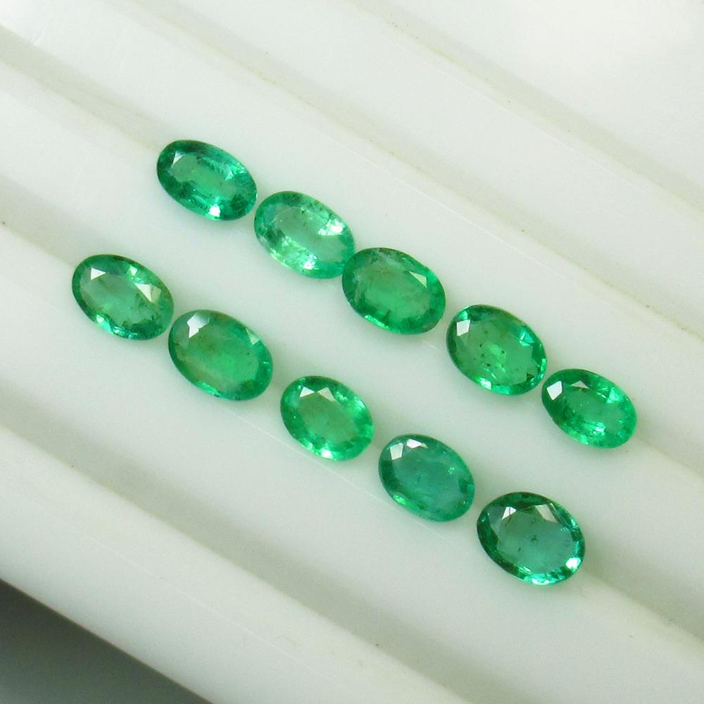 4.75 Ct Natural 10 Zambian Emerald Oval Set (1 of 2)