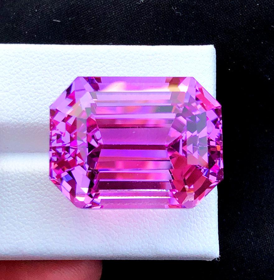 Kunzite , Deep Pink Kunzite Gemstone , Kunzite Jewelry (1 of 6)