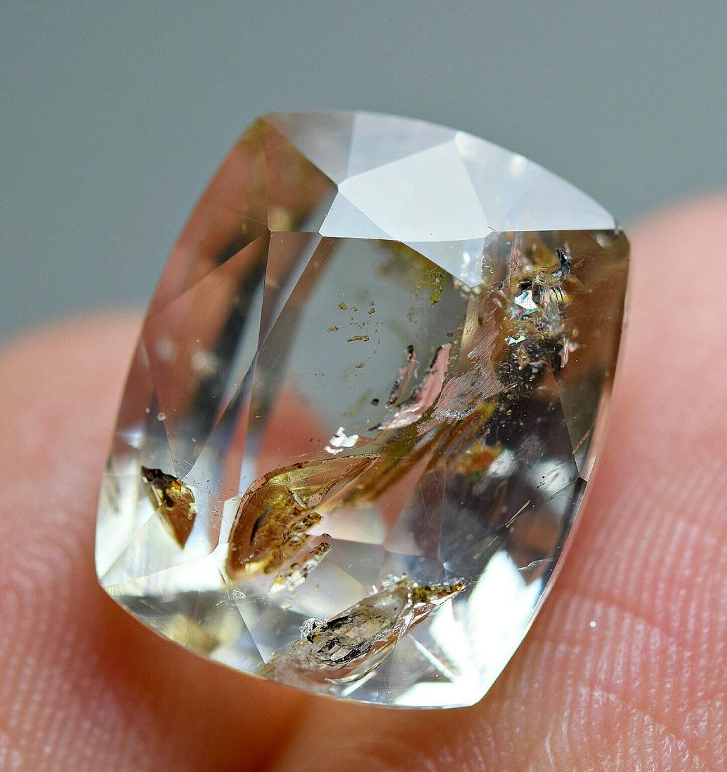 8.10 CT Ultra Rarest Florescent inside PETROLEUM (1 of 11)