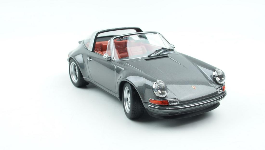 KK Scale Singer Porsche 911 Targa Dark Grey 1:18 (1 of 5)