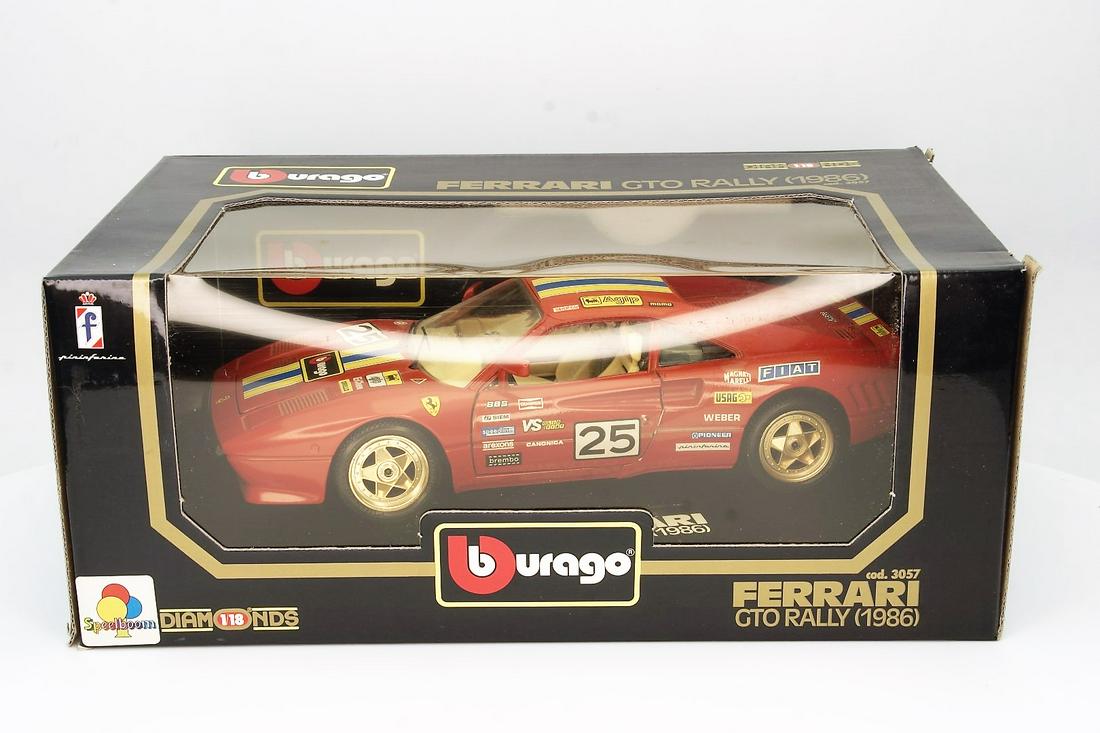 Bburago Ferrari GTO 1984 Rally Red 1:18 (1 of 2)