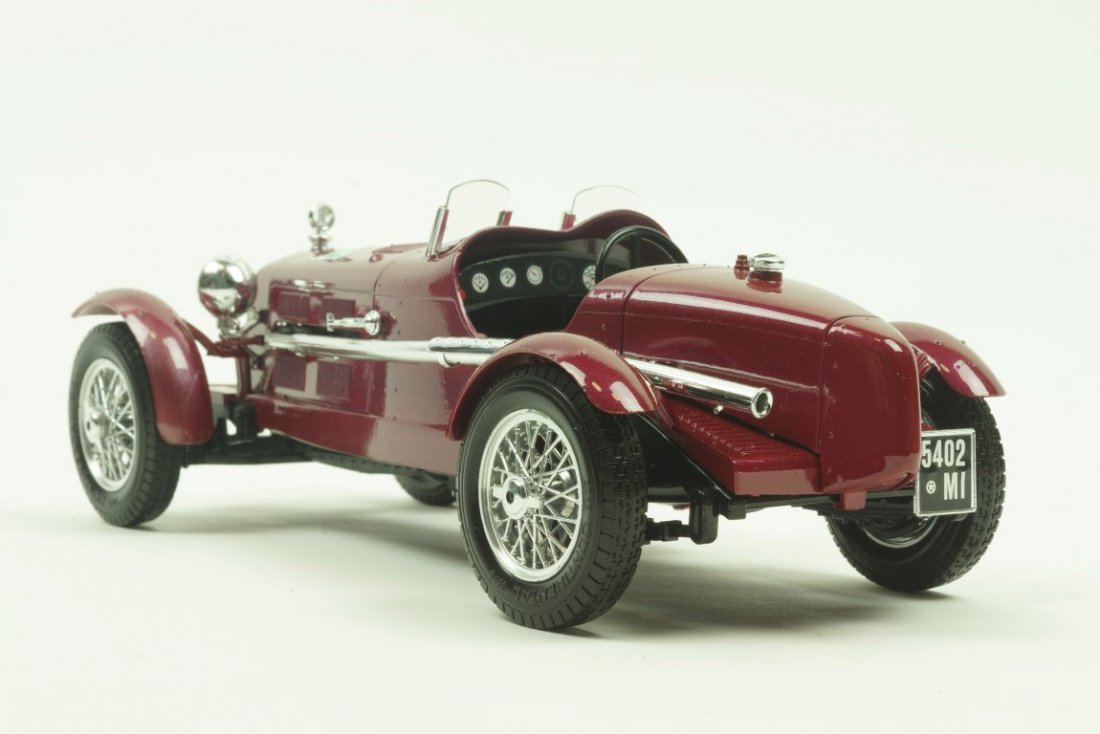 Alfa Romeo 8c Model