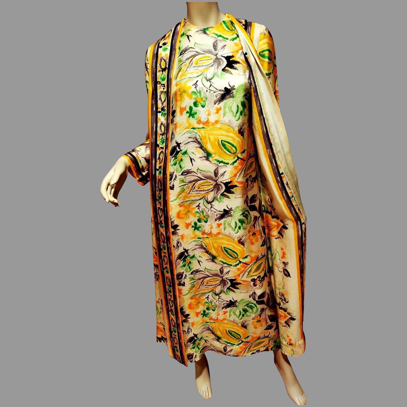 Georgie Keyloun Vtg Sexy Hostess Kaftan maxi dress: Very rare Embroidered Signature Georgie Keyloun Maxi dress and Kaftan attached . Sensual with hand printed Design. Silky Content and a Rare Beauty one of a Kind In very good Vintage condition Will fit