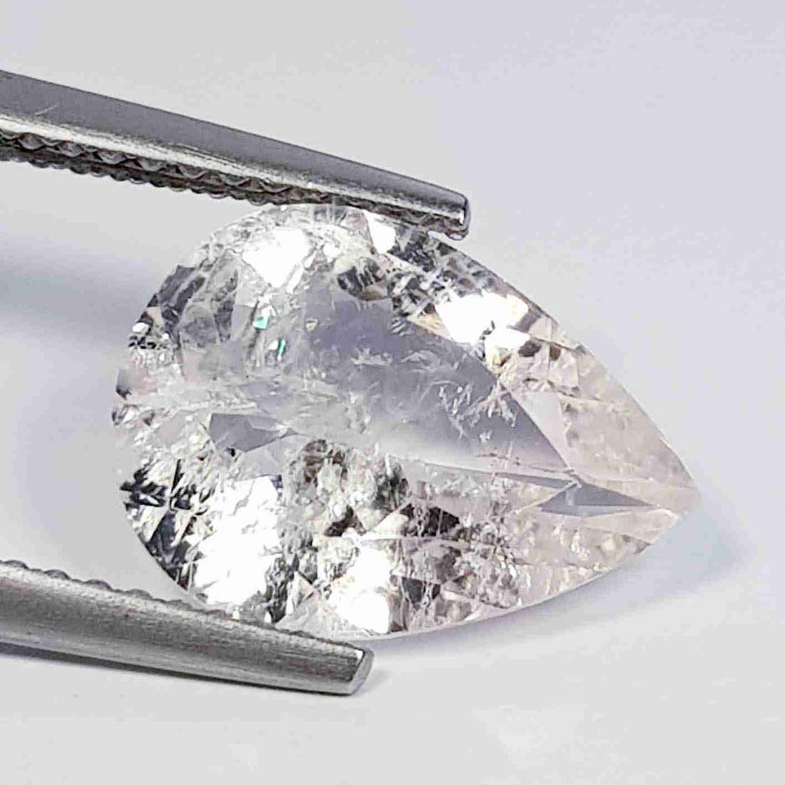 Natural Morganite Pear Cut 2.86 ct: No Reserve! Title: Natural Morganite Pear Cut 2.86 ct Stone Clarity: SI - SI-1 Carat Weight: 2.86 Size/Dimensions: 12.25 x 9.00 x 5.00 Additional Information: Pear - Brazil Shipping: Domestic: Flat-r