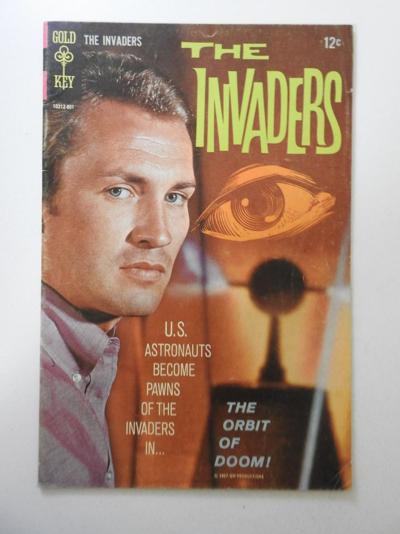 The Invaders #2: No Reserve! The Invaders #2 - VG+ Shipping: Domestic: Flat-rate of $9.99 (1-8 items) or $19.99 (9+ items )to anywhere within the contiguous U.S. International: Foreign shipping rates are determined by