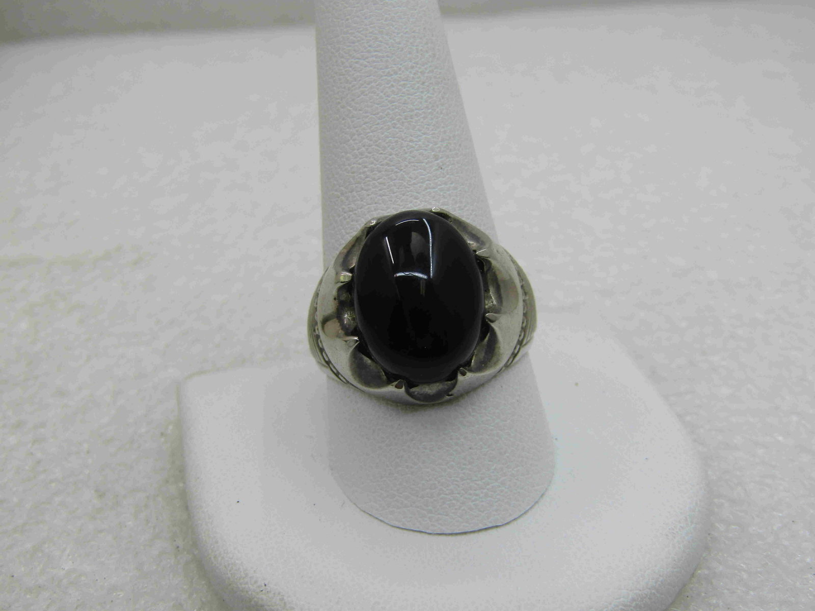 Vintage Men's Medieval Themed Black Ring, Sz. 11, (1 of 7)