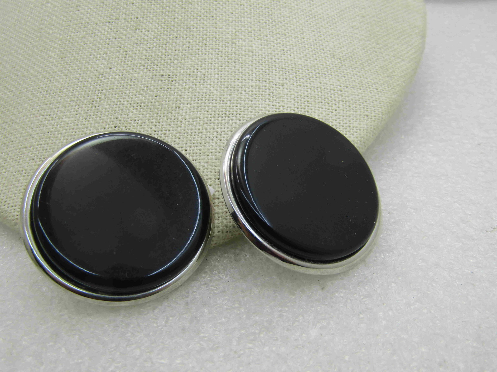 Vintage 1980's Black & Silver Earrings, Clip, Round (1 of 5)
