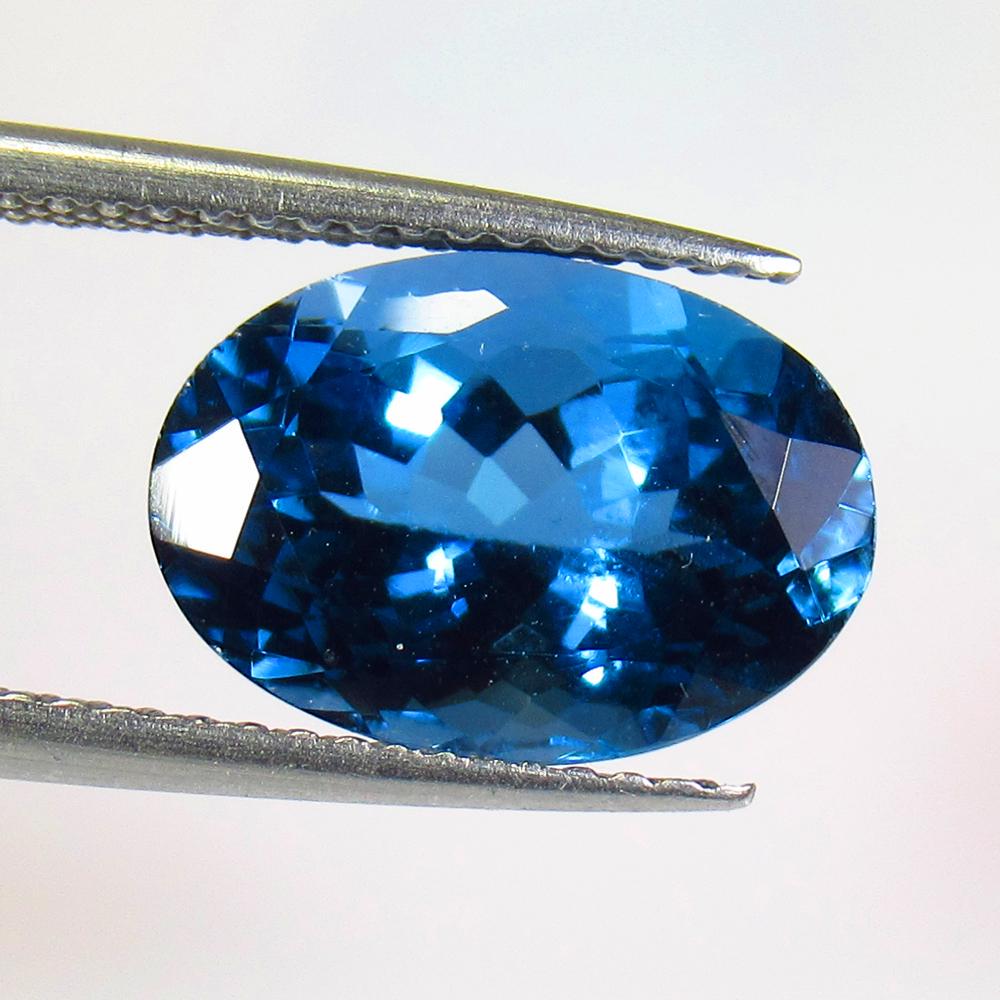 5.76 Ctw Natural Royal London Blue Topaz Oval Cut (1 of 2)