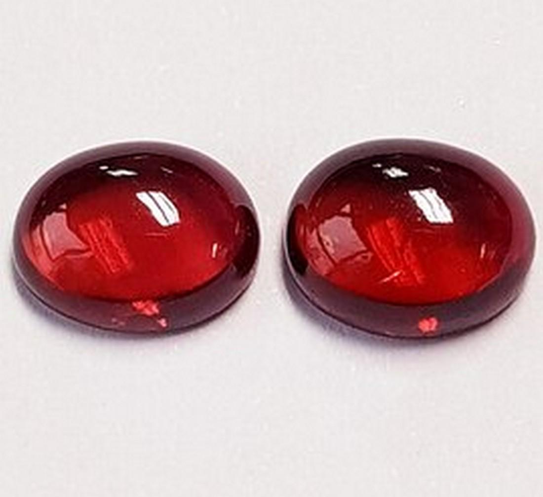9x7 mm 2 pcs Oval Cabochon AAA Red Mozambique Garnet (1 of 4)