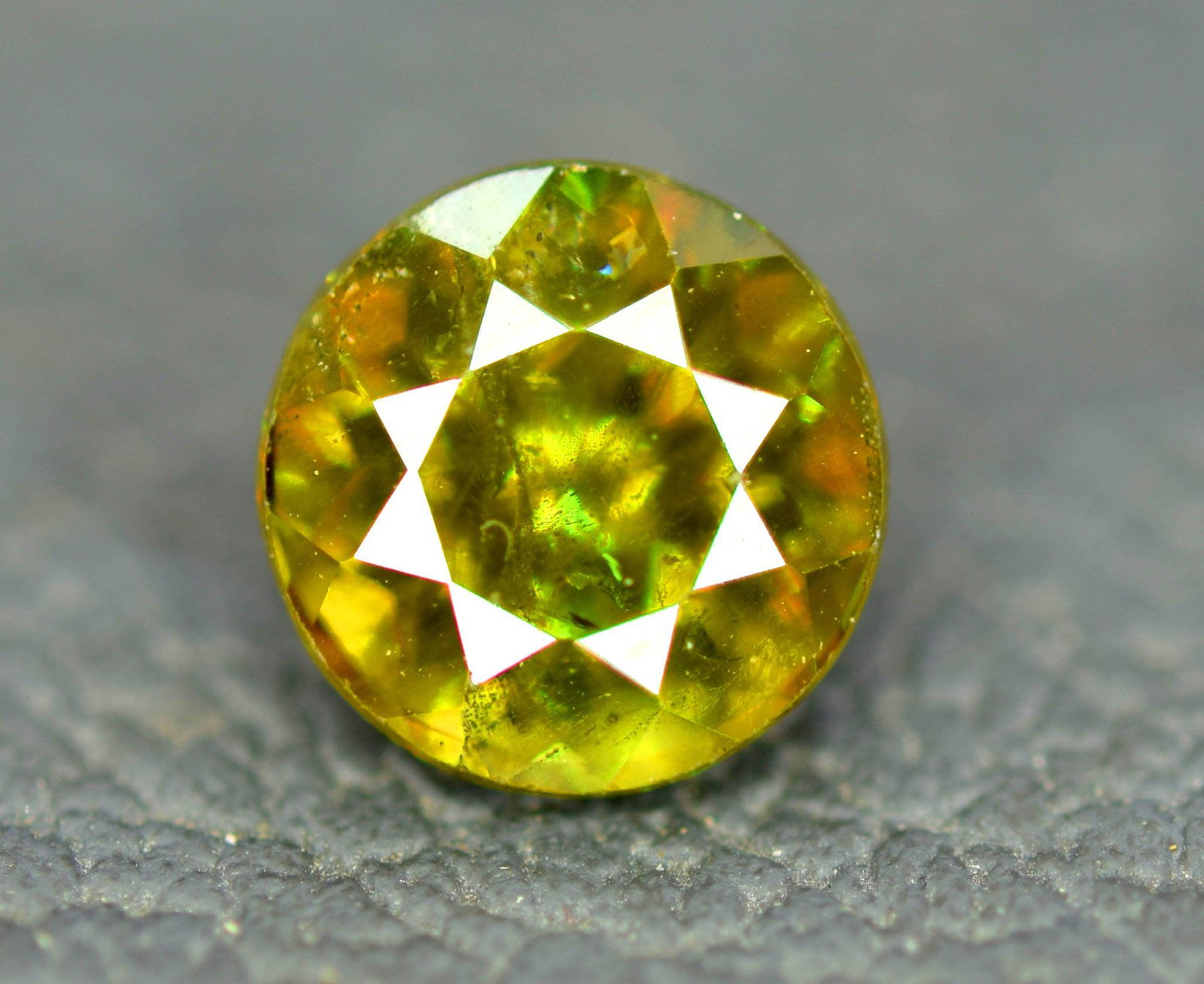 Sphene Natural Multi Color Gemstone 1.10 cts - 06*06*04: Sphene Natural Multi Color Gemstone Weight: 1.10 carats Size : 06*06*04 mm Treatment : Natural DHL Ecommerce Shipping R36-56 Reserve: $65.00 Shipping: Domestic: Flat-rate of $12.00 to anywhere wit