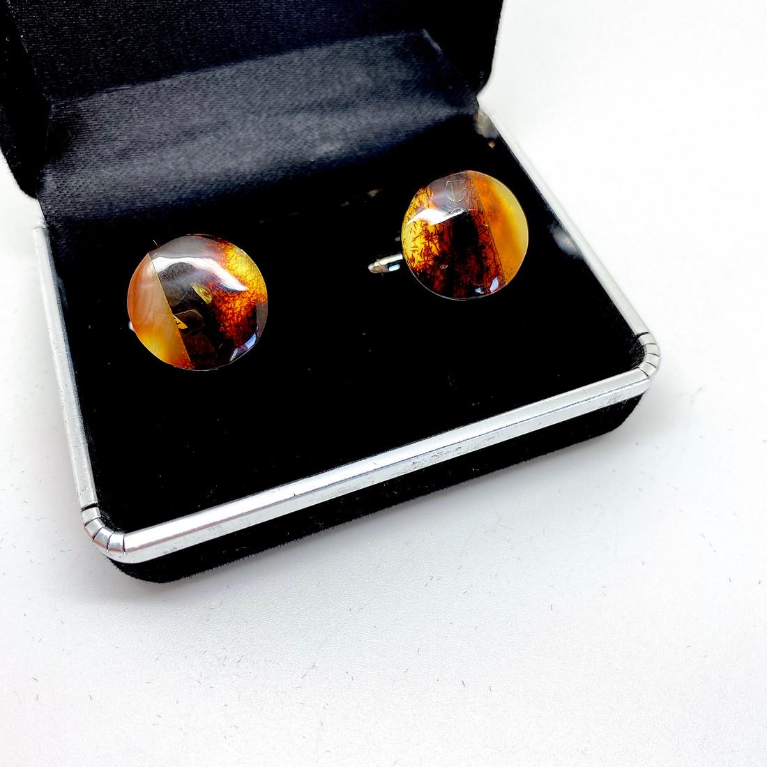 Fascinating Vintage Amber Cufflinks (1 of 7)