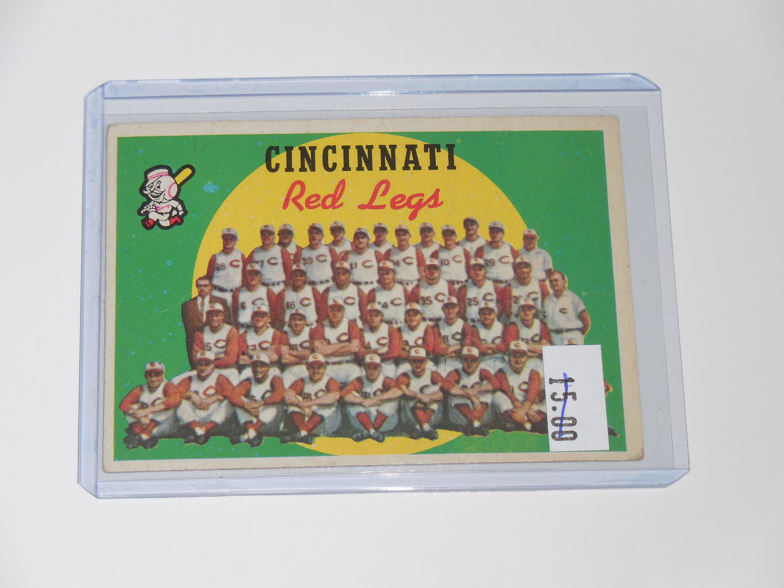 1959 TOPPS CINCINNATI RED LEGS TEAM CARD CL (1 of 2)