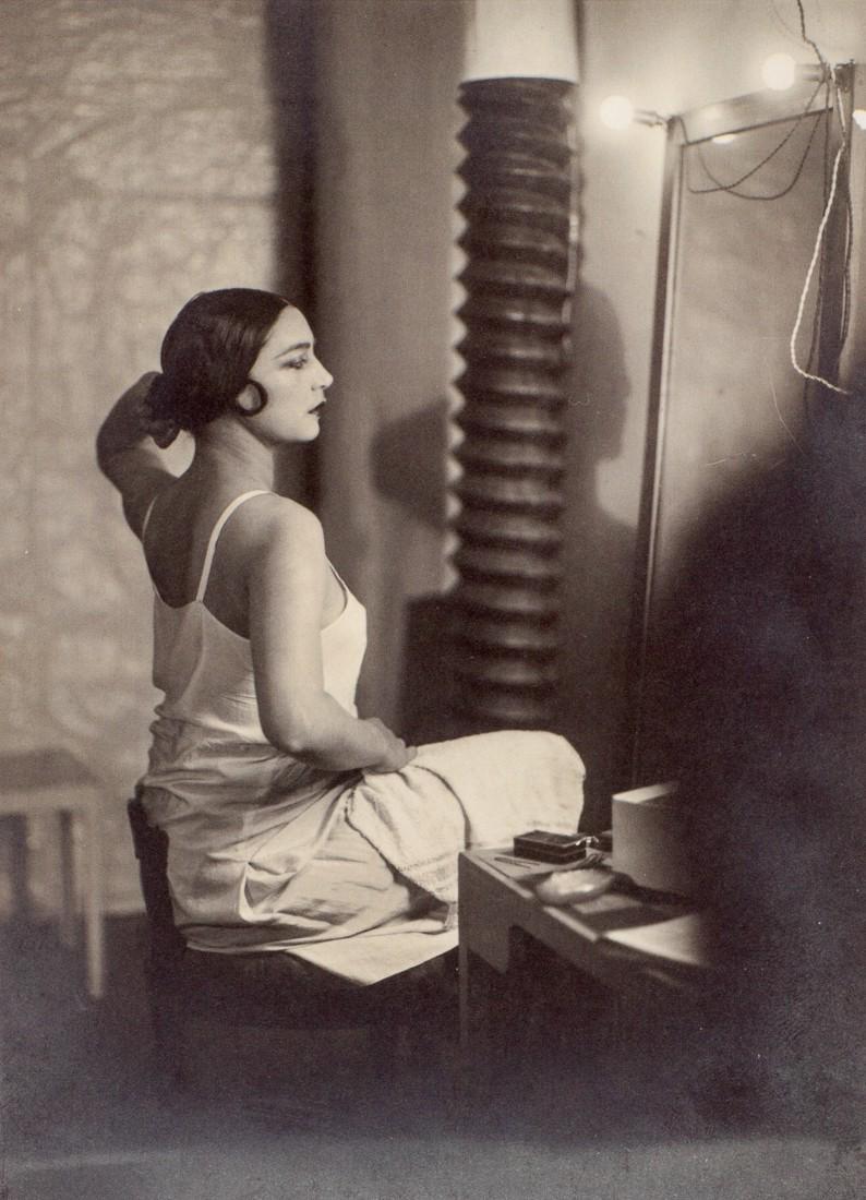 MAN RAY - Rosa Covarrubias, 1928 (1 of 1)