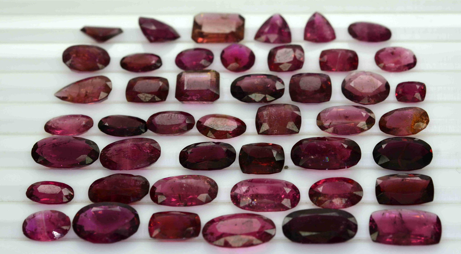 80 Carats Beautiful Rubellite Tourmaline Lot 45 Pieces (1 of 4)