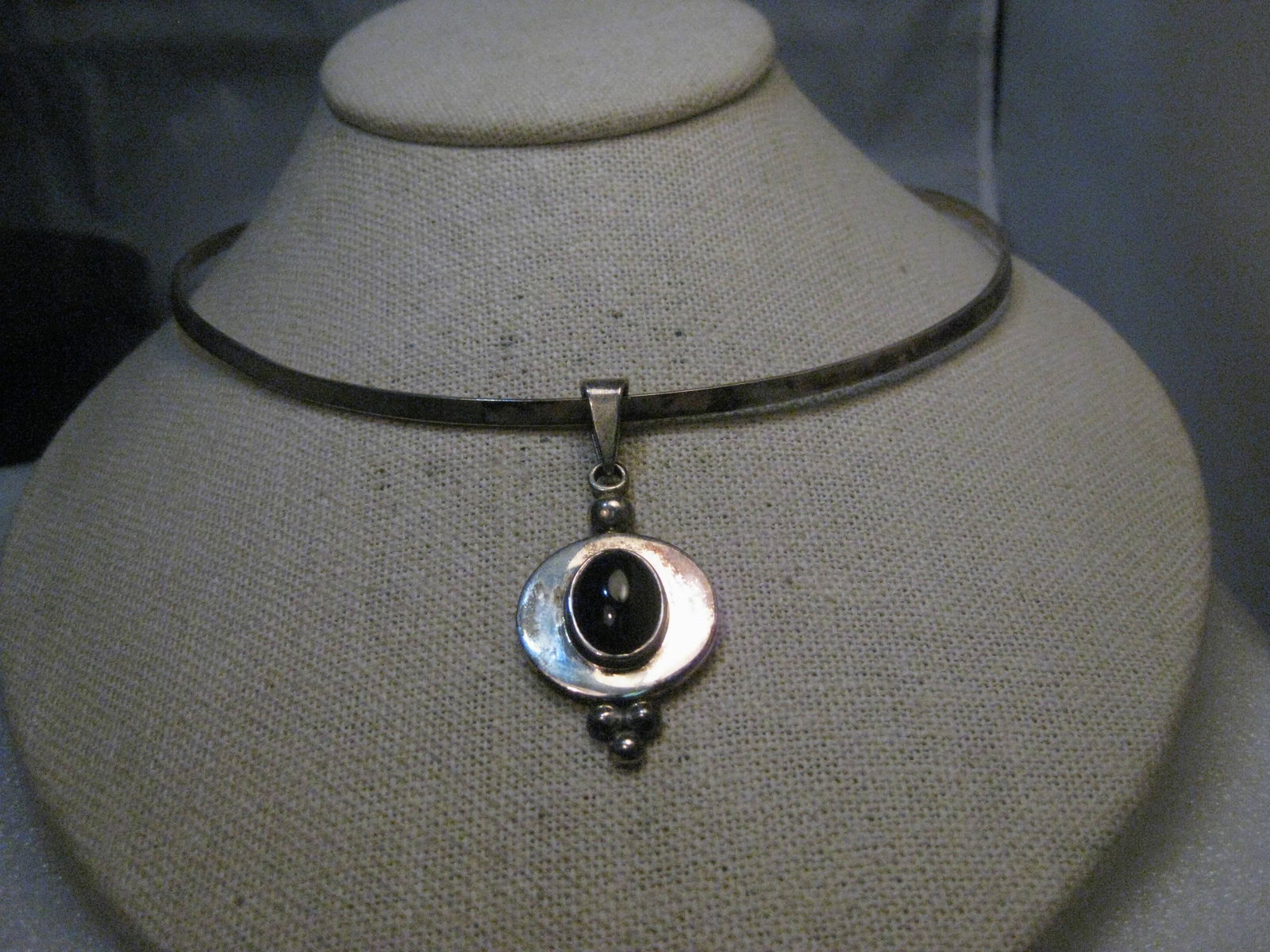 Vintage Sterling Collar Necklace, Onyx Slide, 16", (1 of 8)